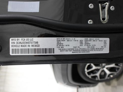Used 2025 Jeep Compass Limited AWD/4WD image 37