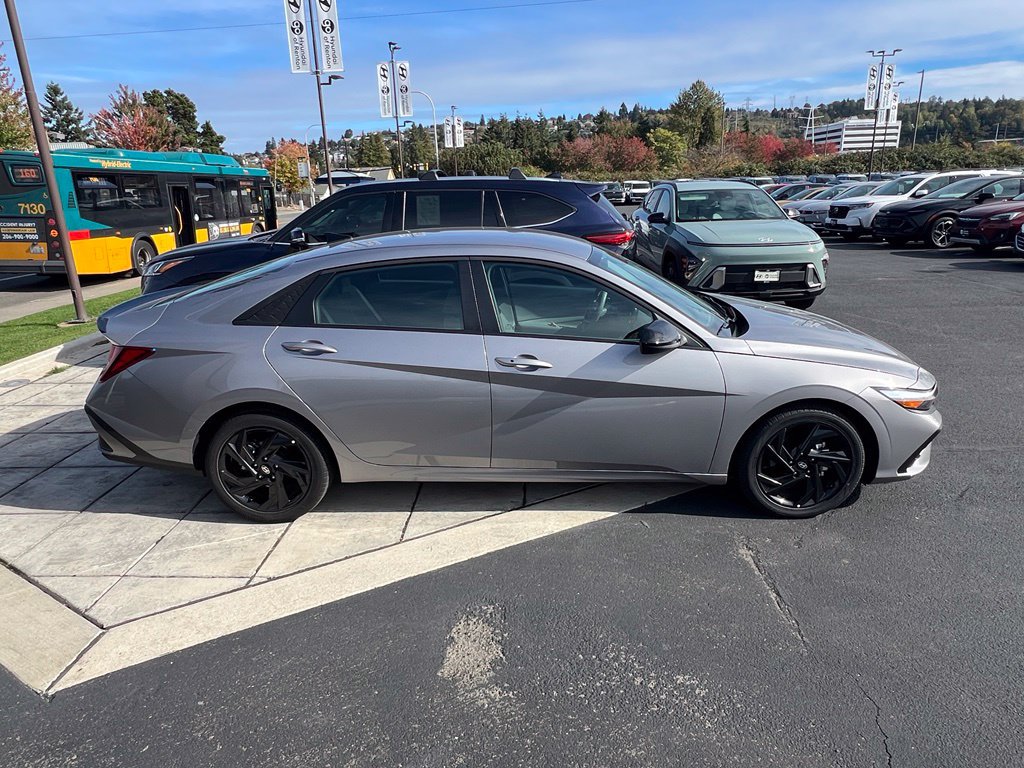 Certified 2026 Hyundai Elantra Sport FWD image 8