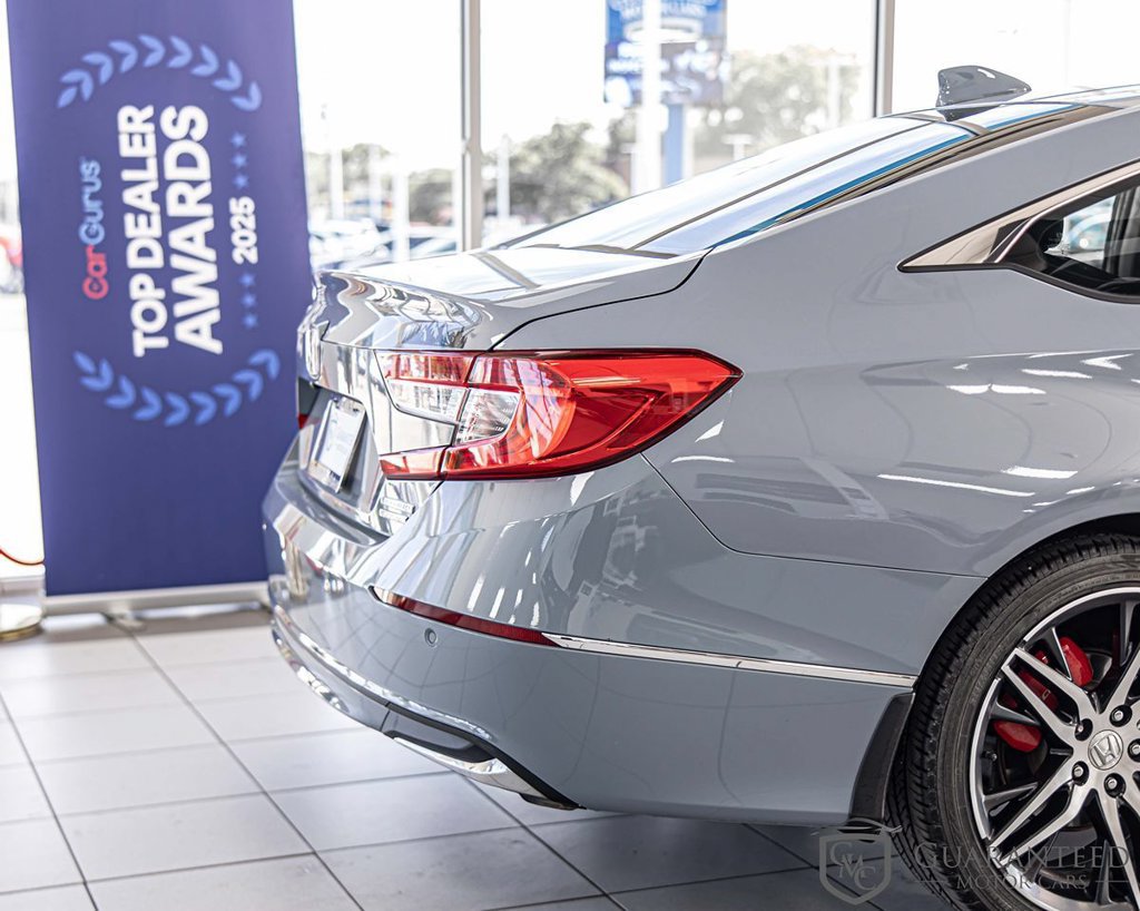 Used 2021 Honda Accord Touring image 16