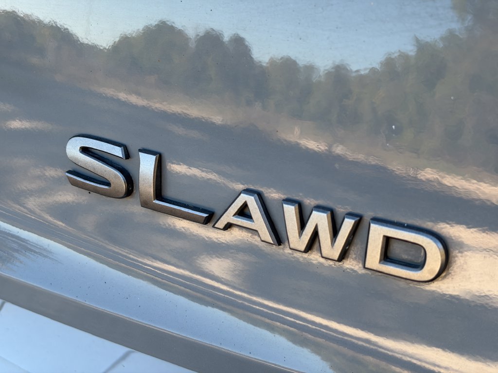 Used 2024 Nissan Rogue SL w/ SL Premium Package AWD/4WD image 6