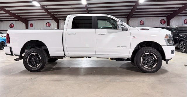 Used 2026 RAM 2500 Laramie AWD/4WD image 2