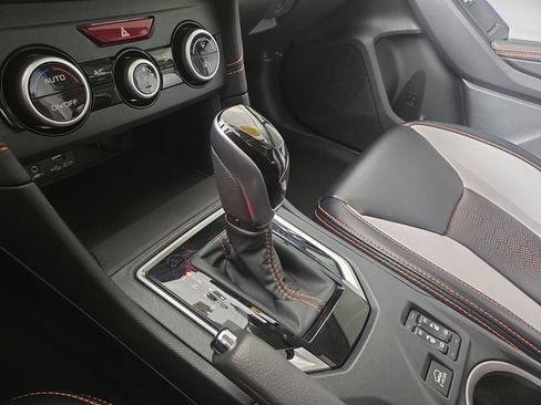 Used 2023 Subaru Crosstrek 2.5i Limited w/ Moonroof Package image 23