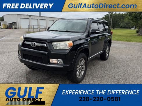 Used 2013 Toyota 4Runner Limited RWD image 3