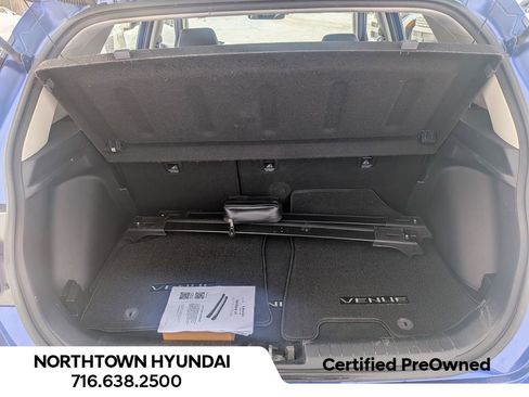 Certified 2023 Hyundai Venue Limited w/ Cargo Package image 34
