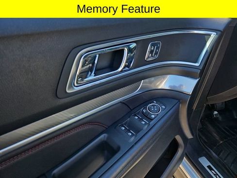 Used 2018 Ford Explorer Sport w/ Equipment Group 401A AWD/4WD image 22