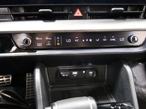 Certified 2025 Kia Sportage X-Pro AWD/4WD image 27