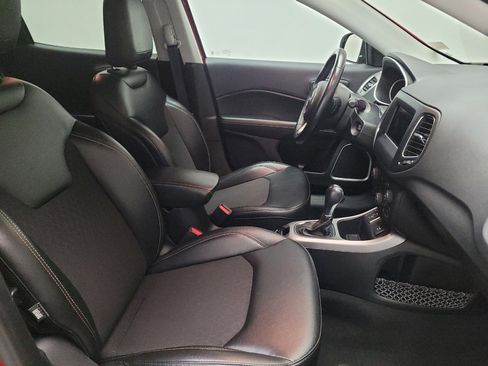 Used 2020 Jeep Compass Latitude image 21