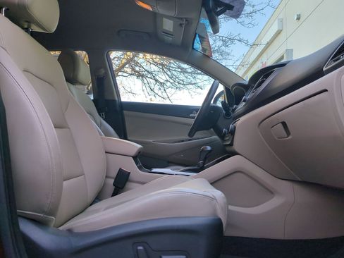 Used 2017 Hyundai Tucson SE Plus image 10