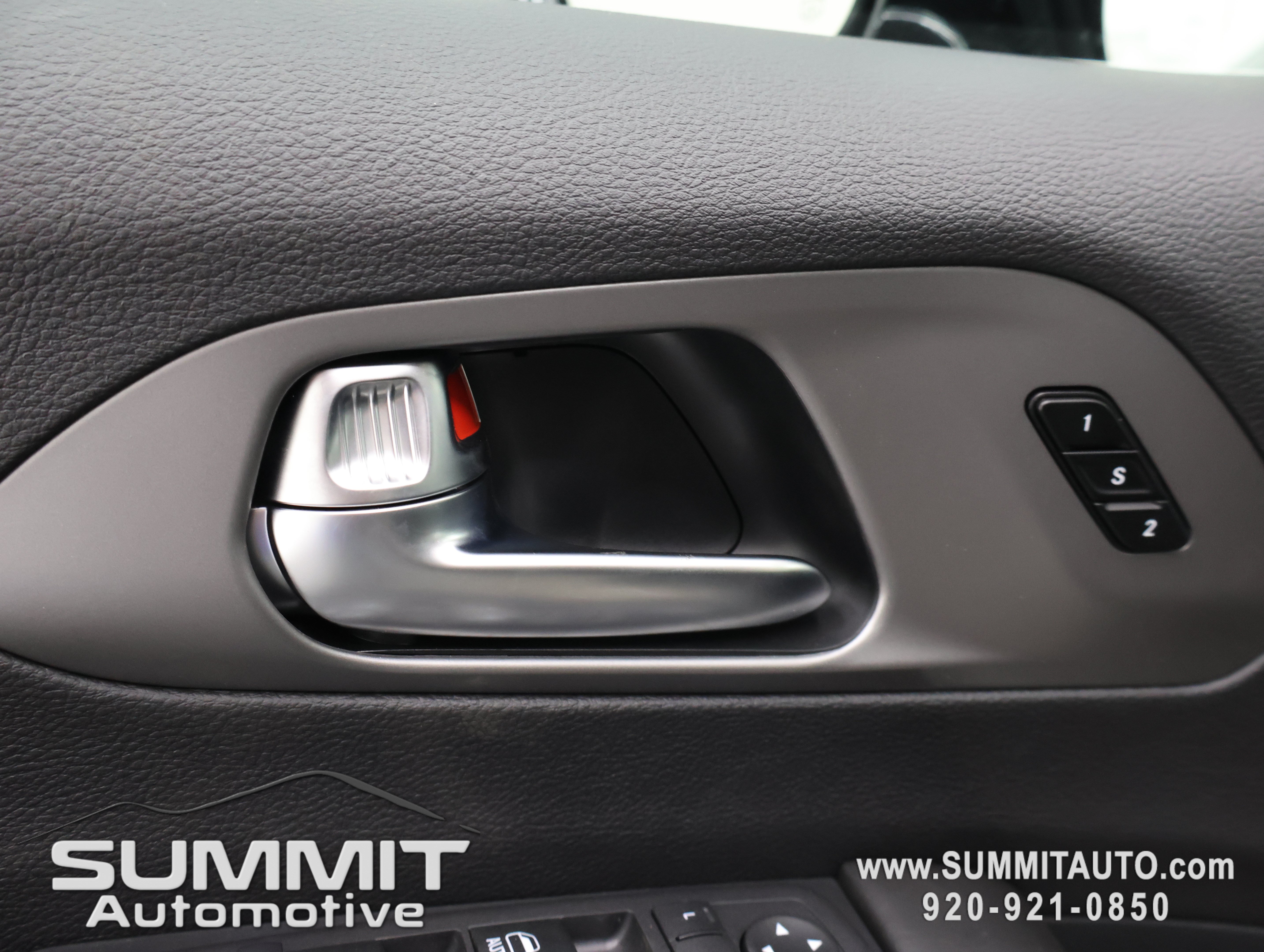 New 2027 Chrysler Pacifica Select AWD/4WD image 47