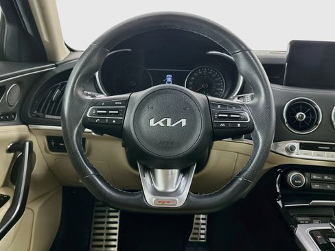 Used 2022 Kia Stinger GT2 RWD image 18