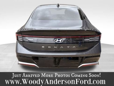 Used 2025 Hyundai Sonata SEL FWD image 5
