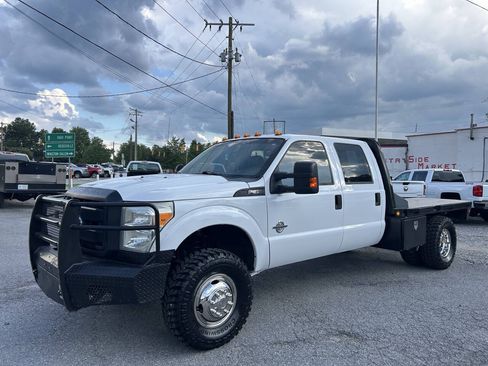 Used 2016 Ford F350 XL w/ Power Equipment Group AWD/4WD image 2
