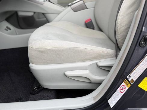 Used 2012 Toyota Prius Two image 15