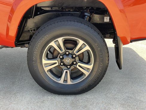 Used 2016 Toyota Tacoma TRD Sport w/ Towing Package RWD image 45