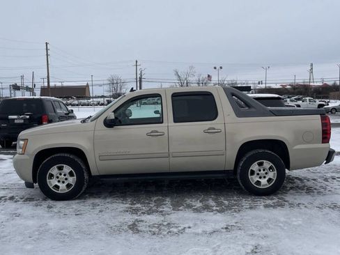 Used 2007 Chevrolet Avalanche LT w/ LT Preferred Equipment Group image 4