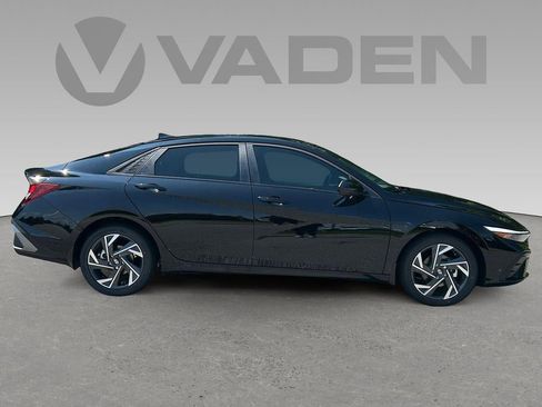 New 2025 Hyundai Elantra Sport image 26
