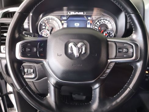 Used 2022 RAM 1500 Laramie AWD/4WD image 3