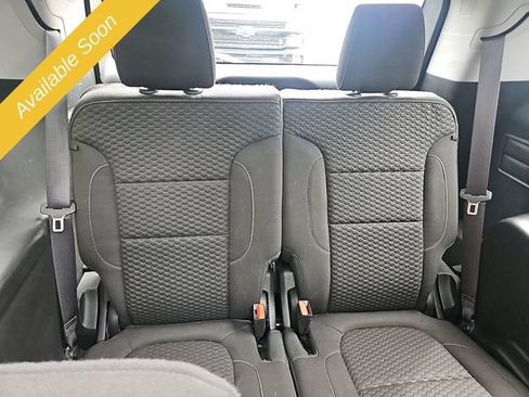Used 2017 GMC Acadia SLE FWD image 8