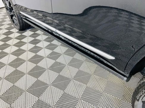 Used 2025 GMC Yukon Denali image 8