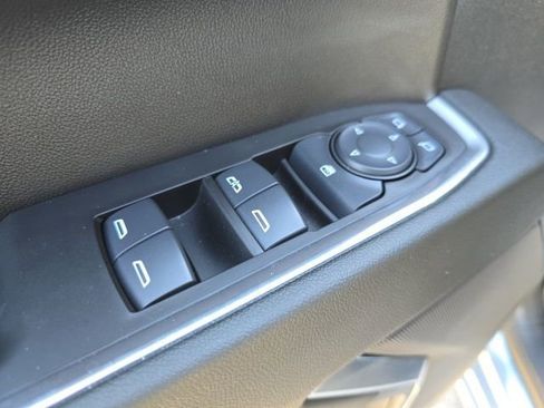 Used 2025 GMC Sierra 1500 Elevation image 14