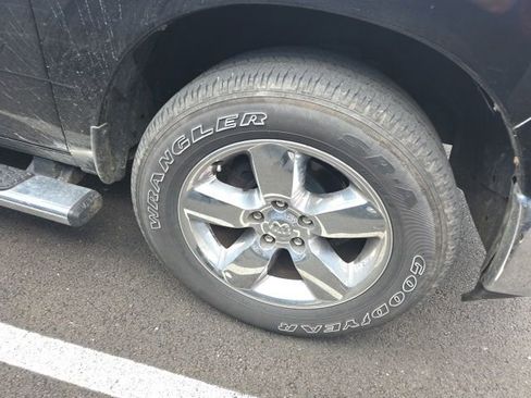 Used 2017 RAM 1500 Big Horn image 4