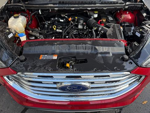 Used 2023 Ford Edge Titanium w/ Class II Trailer Tow Package AWD/4WD image 38