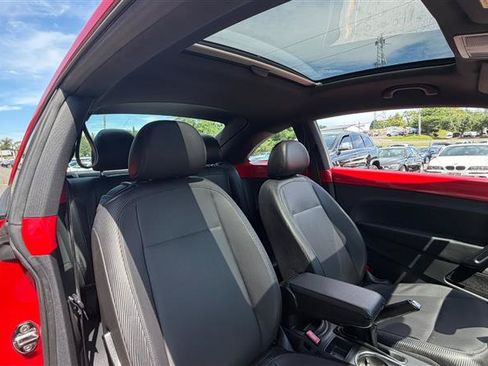 Used 2013 Volkswagen Beetle 2.5 FWD image 9