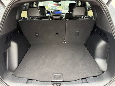 Used 2024 Ford Escape ST-Line w/ Tech Pack #1 AWD/4WD image 12