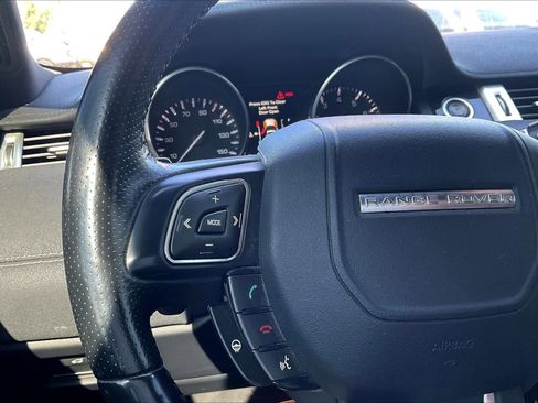 Used 2014 Land Rover Range Rover Evoque Dynamic image 18