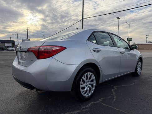 Used 2019 Toyota Corolla L image 5