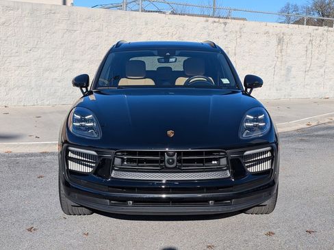 Certified 2025 Porsche Macan S image 10