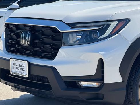 Certified 2023 Honda Passport EX-L image 3