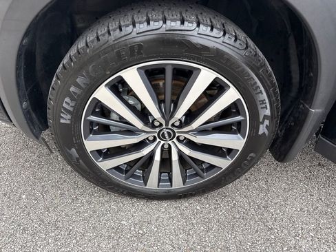 Used 2022 Nissan Pathfinder Platinum w/ Cargo Package image 25