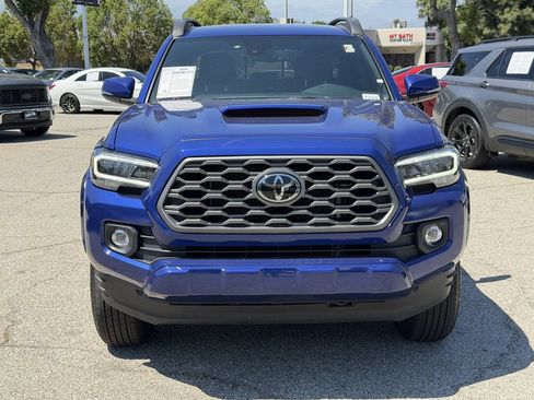 Used 2023 Toyota Tacoma TRD Sport AWD/4WD image 2