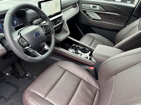 New 2026 Ford Explorer Platinum w/ LUX Leather Package image 9