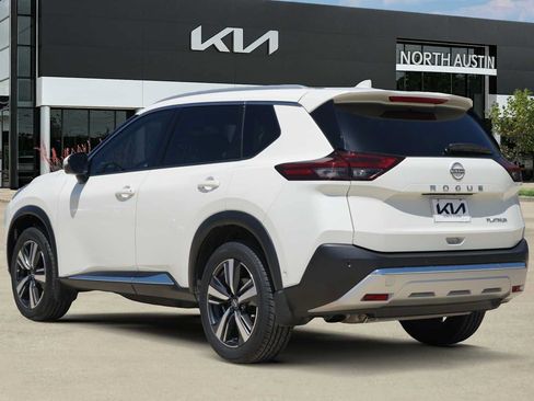 Used 2023 Nissan Rogue Platinum w/ Platinum Premium Package FWD image 4