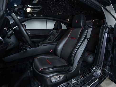 Used 2017 Rolls-Royce Wraith RWD image 20