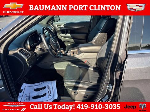 Used 2017 Jeep Grand Cherokee Limited RWD image 9