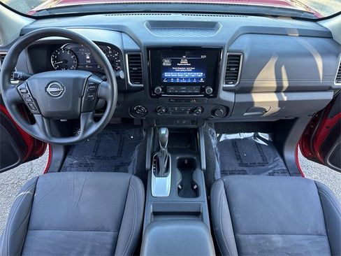 Used 2023 Nissan Frontier SV w/ Tow Package image 9