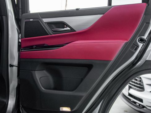 Used 2022 Lexus LX 600 F Sport w/ Accessory Package (Z1) image 38