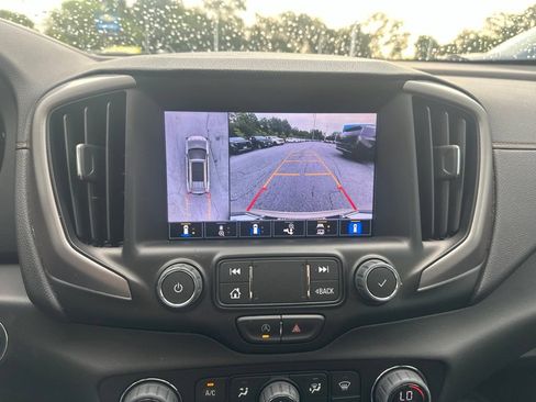 Certified 2023 GMC Terrain AT4 w/ Infotainment Package II AWD/4WD image 19