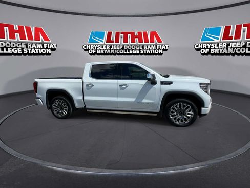 Used 2026 GMC Sierra 1500 Denali Ultimate AWD/4WD image 9