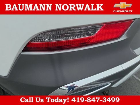 Used 2022 Buick Encore GX Essence w/ Experience Buick Package AWD/4WD image 21