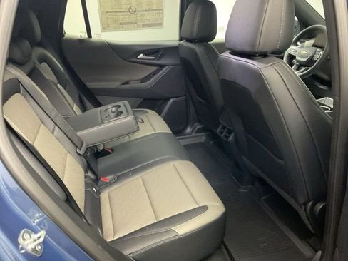 New 2026 Chevrolet Equinox LT w/ Convenience Package II FWD image 27