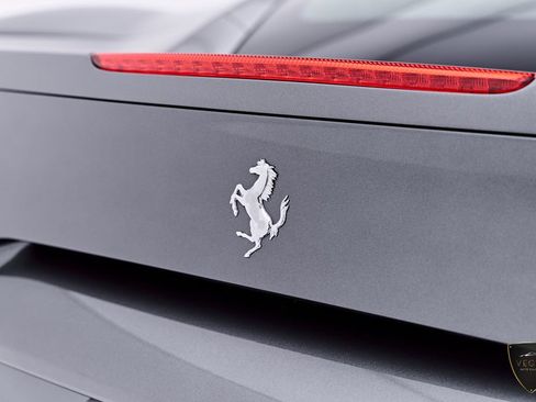 Used 2018 Ferrari 488 GTB RWD image 30