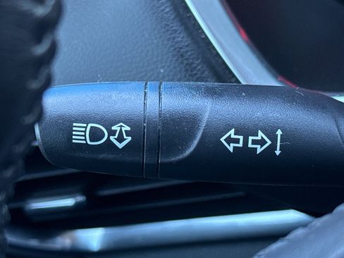 Used 2018 Chevrolet Traverse LT w/ LPO, Black Accent Package image 20