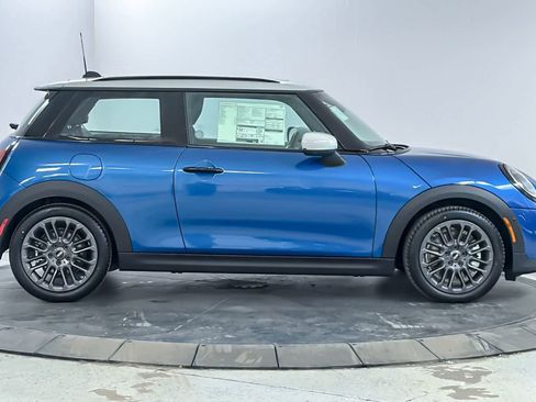 New 2026 MINI Cooper 2-Door Hardtop FWD image 8