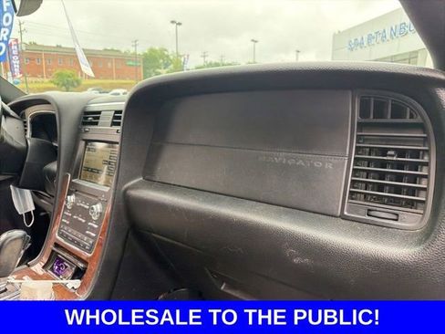 Used 2016 Lincoln Navigator L Select AWD/4WD image 7