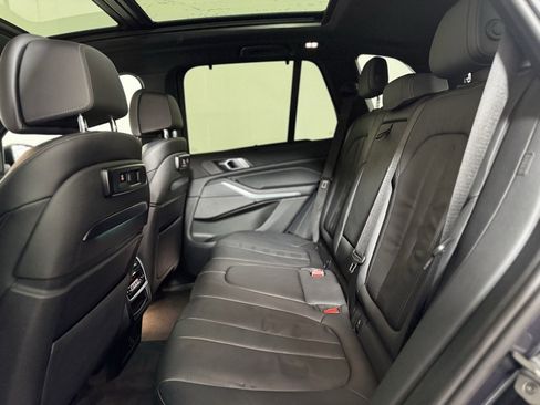 Used 2020 BMW X5 M50i w/ Executive Package image 19
