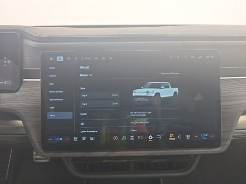 Used 2024 Rivian R1T Adventure AWD/4WD image 27